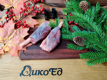 Фото Голяшка косули на кости